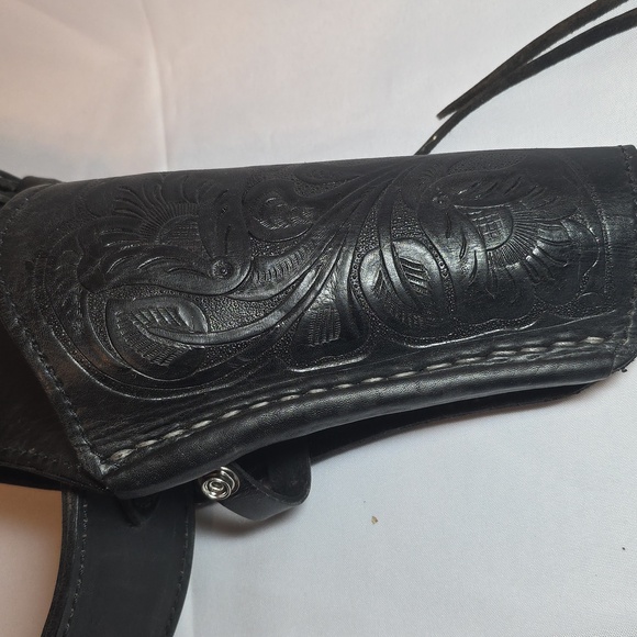 Gun Belt and Black Leather Holster - Picture 2 of 6